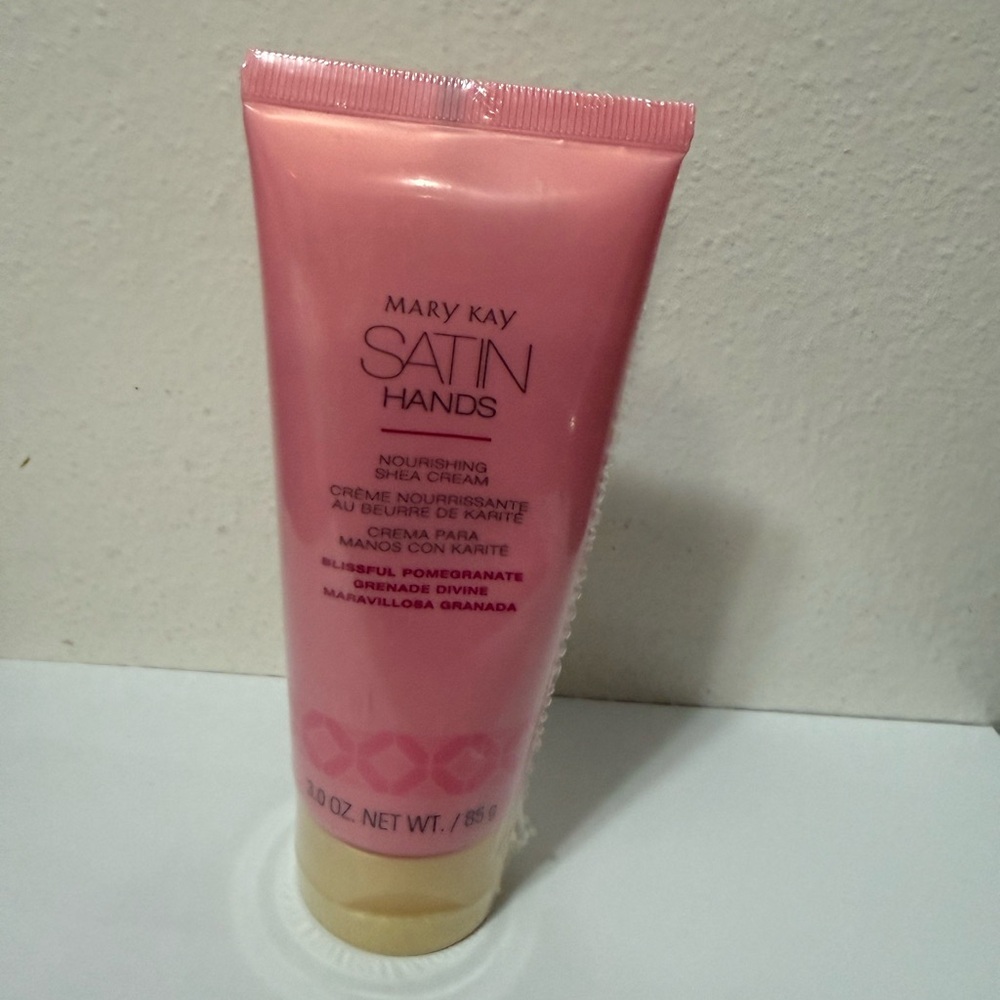 Mary Kay Satin Hands Nourishing Shea Cream Blissful Pomegranate (3 oz.)